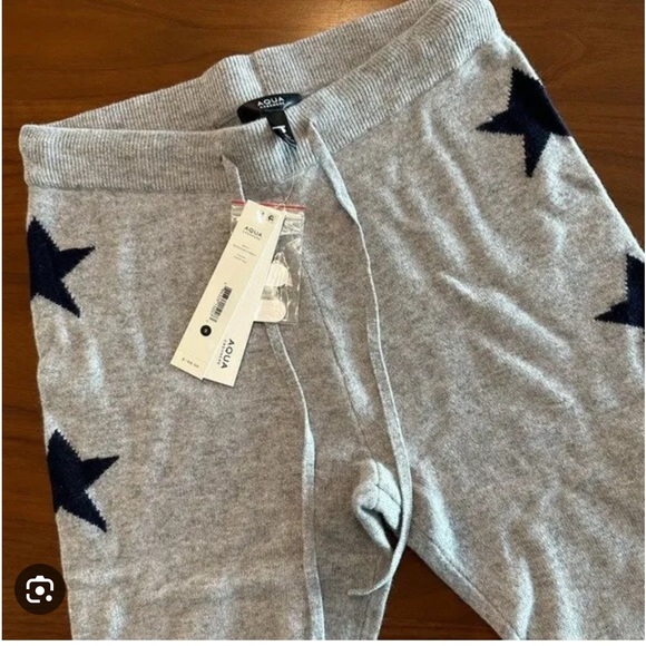AQUA Cashmere
Cashmere Star Print Cashmere Jogger pants size M - Picture 2 of 8